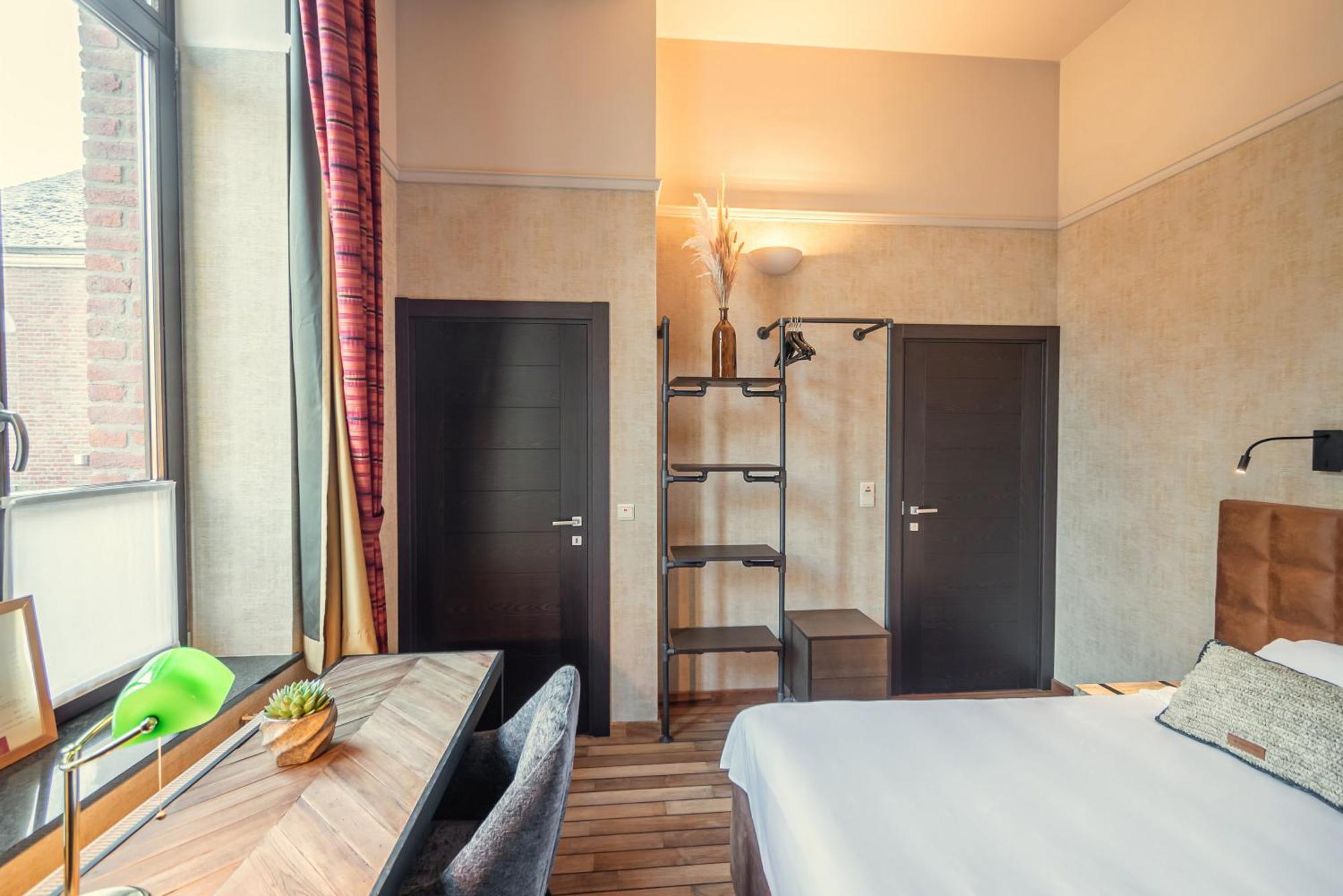 Hotel Des Comtes Дюрби Стая снимка