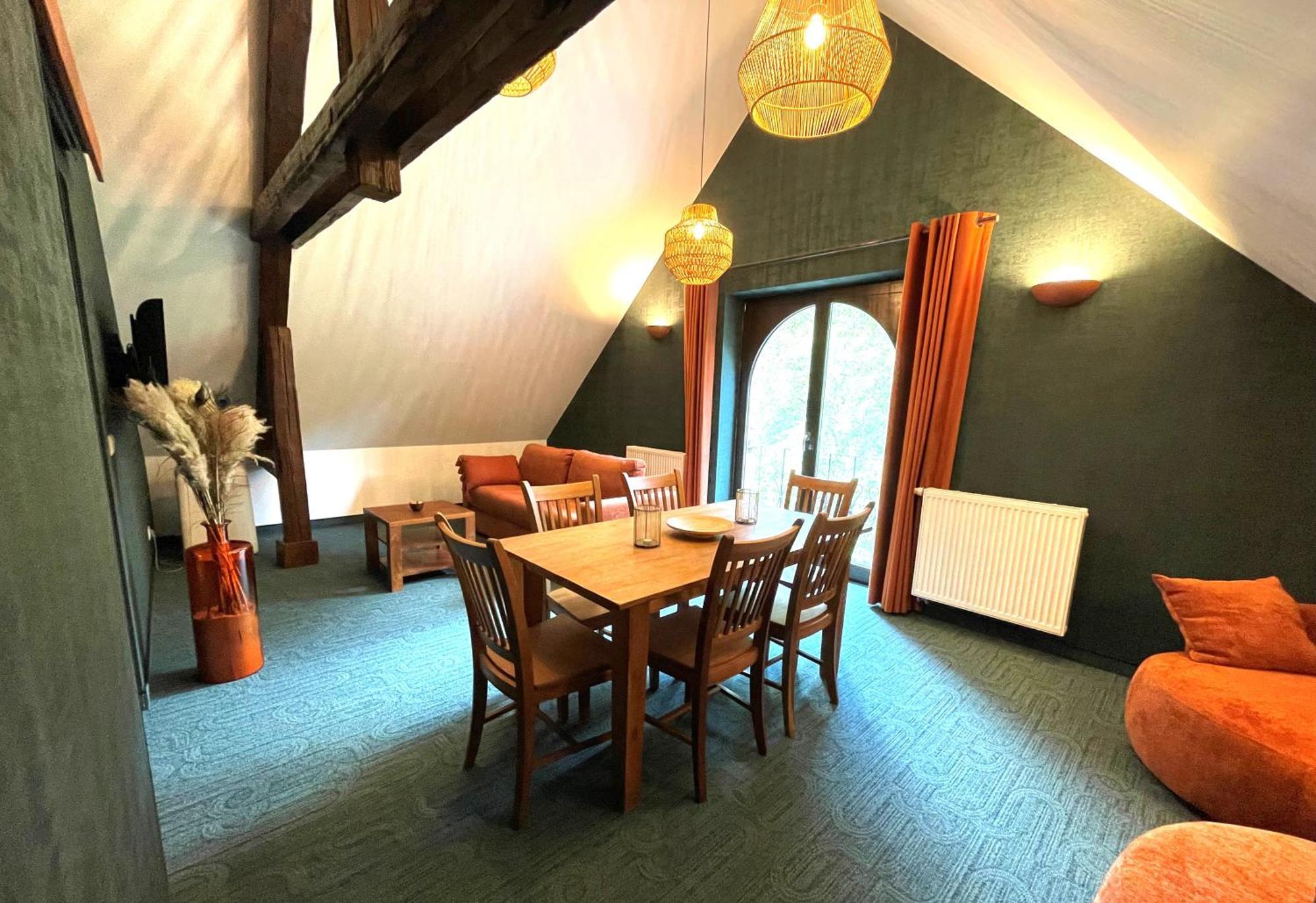 Hotel Des Comtes Дюрби Екстериор снимка