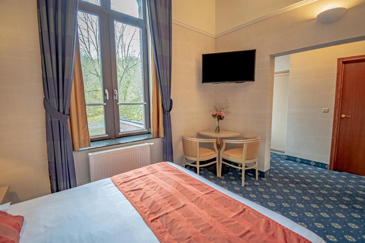 Hotel Des Comtes Дюрби Екстериор снимка